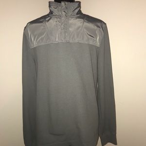 Men’s BANANA REPUBLIC Sweater-Condition is used-